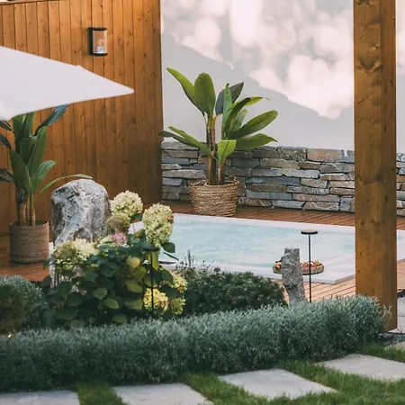 Alpi - Private & Living Apartment