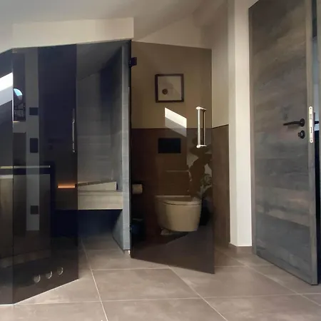 Alpi - Private & Living *