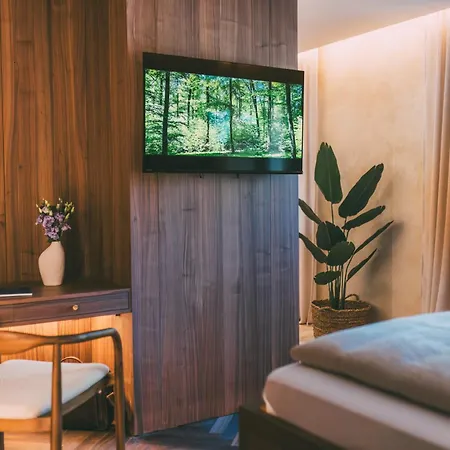 Alpi - Private & Living *