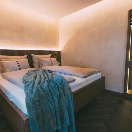 Alpi - Private & Living Apartamento