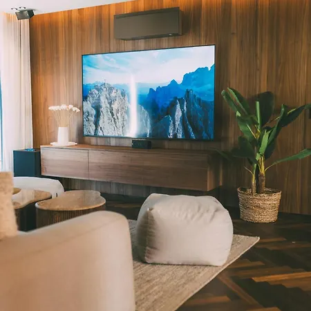 Alpi - Private & Living *